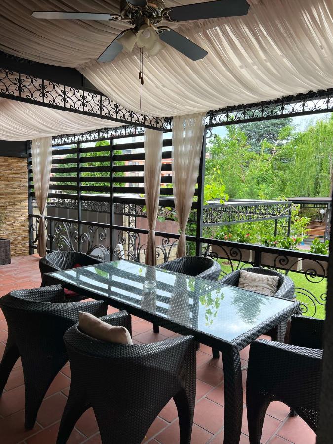 Family Hotel Paradise Άγιος Κωνσταντίνος και Ελένη Εξωτερικό φωτογραφία