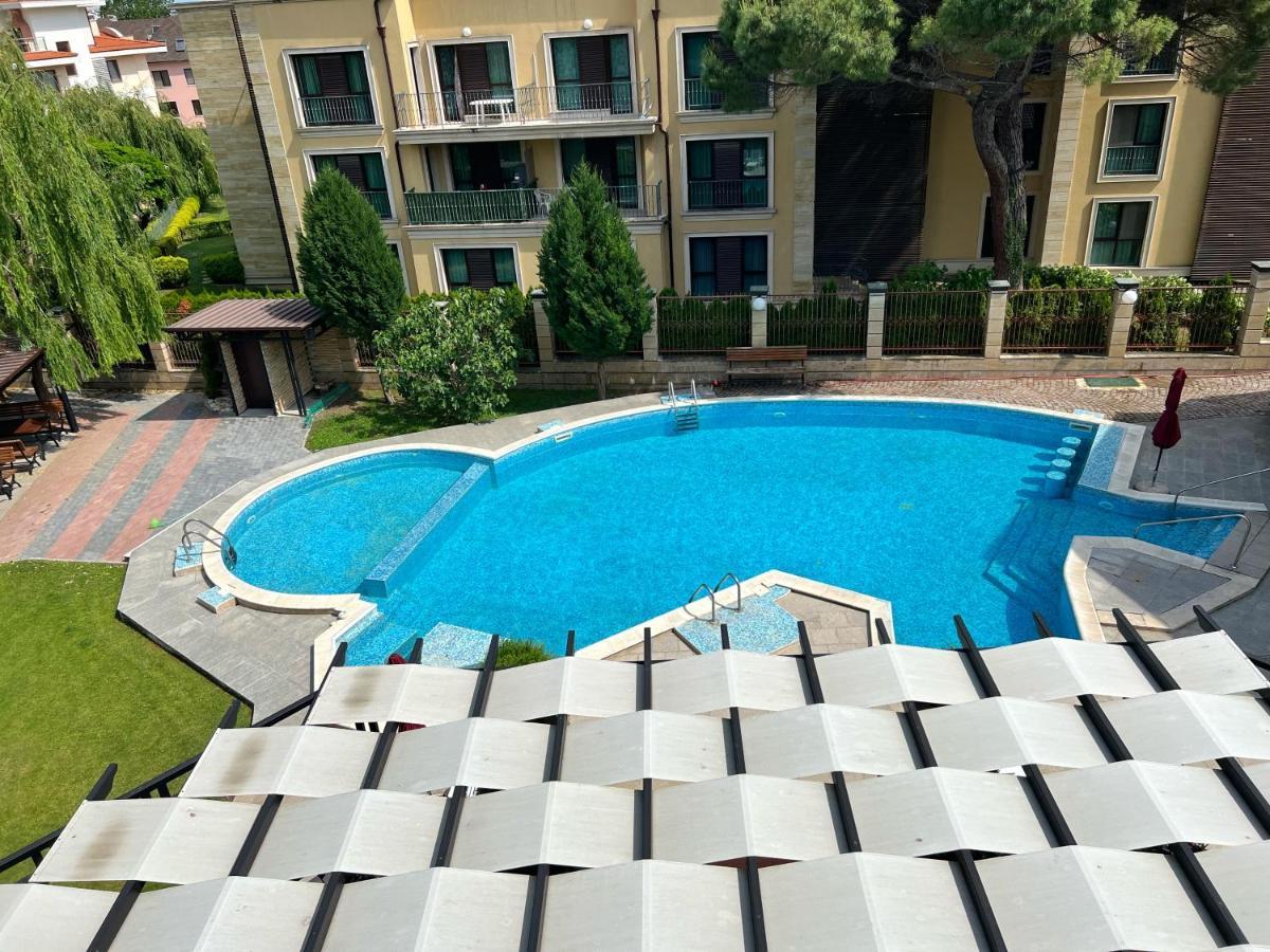 Family Hotel Paradise Άγιος Κωνσταντίνος και Ελένη Εξωτερικό φωτογραφία