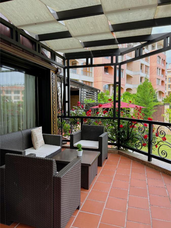 Family Hotel Paradise Άγιος Κωνσταντίνος και Ελένη Εξωτερικό φωτογραφία