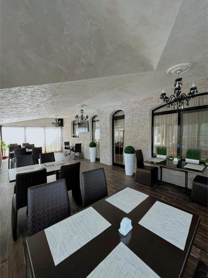 Family Hotel Paradise Άγιος Κωνσταντίνος και Ελένη Εξωτερικό φωτογραφία