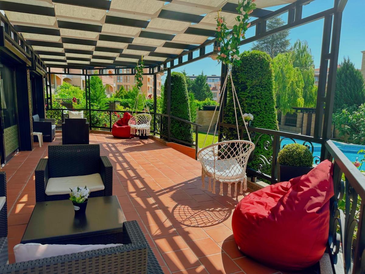 Family Hotel Paradise Άγιος Κωνσταντίνος και Ελένη Εξωτερικό φωτογραφία